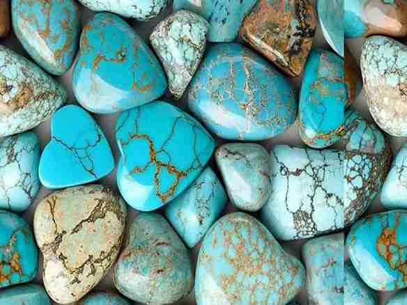 تصویر 2 از سنگ فیروزه آبی  زیبا و نایاب برای استفاده در انواع زیورآلات