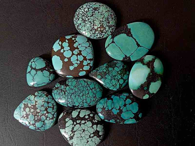 تصویر 3 از سنگ فیروزه زیبا با استاندارد بالا و کیفیت تضمینی برای بازارهای جهانی