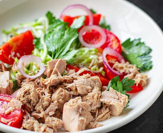 تصویر 1 از تن ماهی زیتونی صادراتی با کیفیت تضمینی