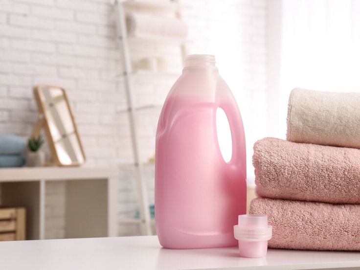 مایع لباسشویی با قدرت پاک‌ کنندگی بالا + رایحه ماندگار