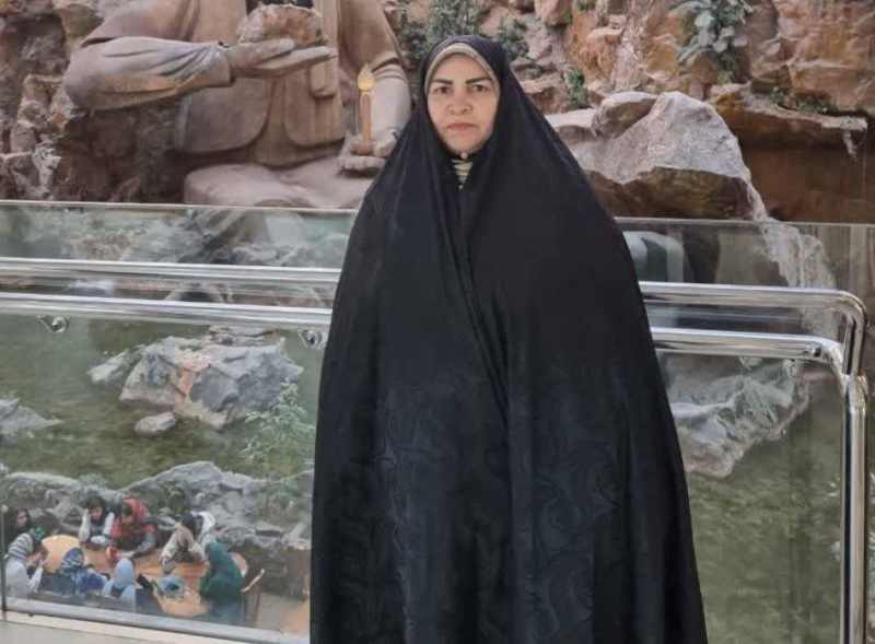 خدیجه جوادی