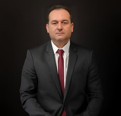 فرشاد بازرگان زاده