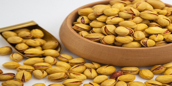 پسته اکبری خام لوکس ۲۴ - ۲۲ وکیوم