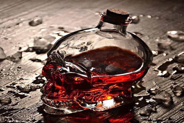 قیمت بطری شیشه ای طرح جمجمه + خرید باور نکردنی