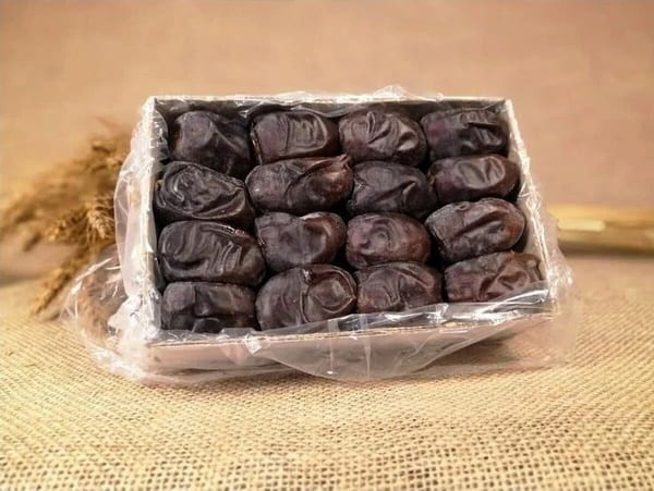 تصویر 4 از خرما مضافتی کرمان مرغوب و شیرین ویژه بسته‌ بندی و هدیه