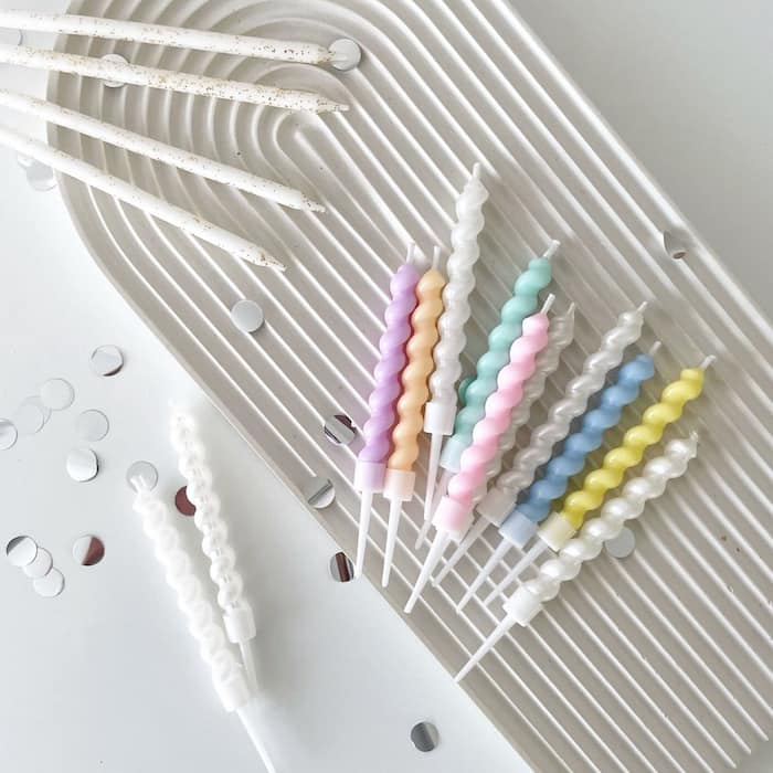 تصویر 3 از شمع صورتی زیبا با طراحی دلنشین مناسب جشن‌ها و دکوراسیون